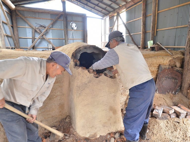 たたら製鉄とは? - 雲南 たたらの聖地、出雲神話の里